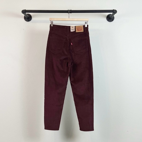 NWT Levis High Waisted Mom Jeans in Decadent Chocolate - Picture 9 of 12